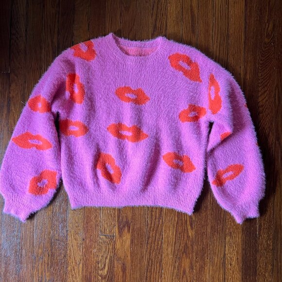 Girls Small Lip Print sweater - Picture 1 of 3